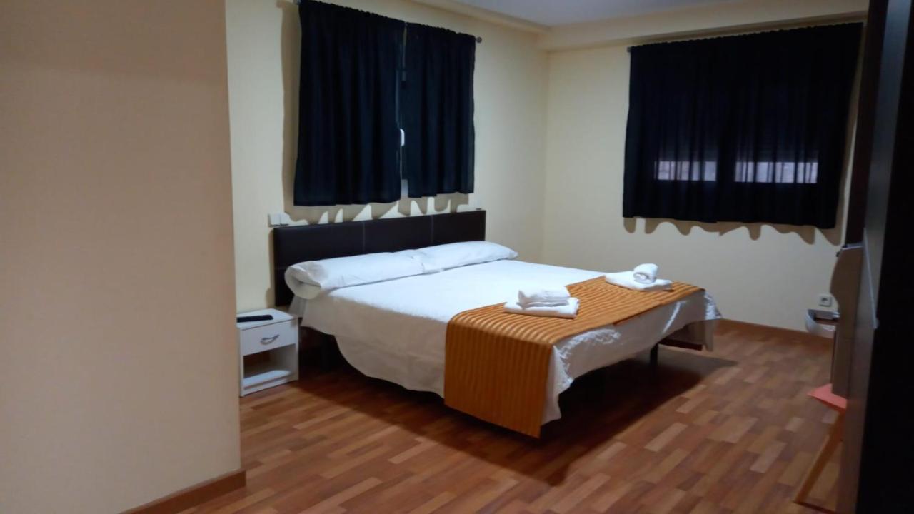 Las Olivas- Borox Aparthotel Sesena Nuevo ภายนอก รูปภาพ
